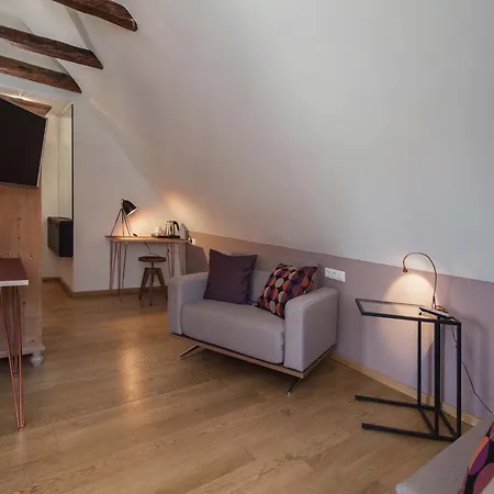 Boutique Am Schillerplatz Hotel 3*