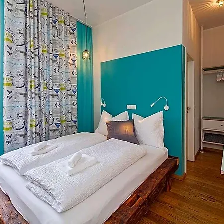 Boutique Am Schillerplatz 3*