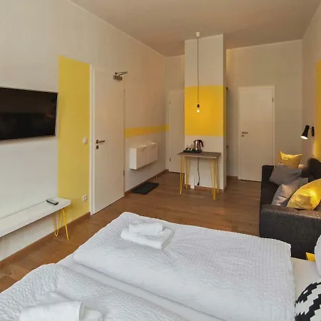 Boutique Am Schillerplatz فندق دريسدن