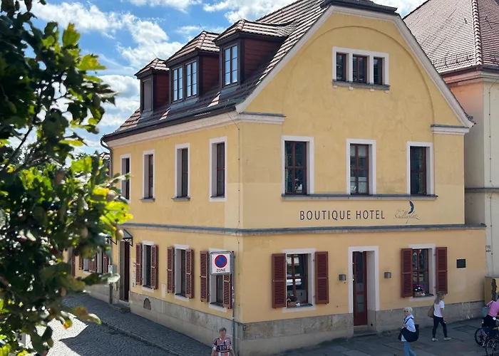 Hotel Boutique Am Schillerplatz 3*