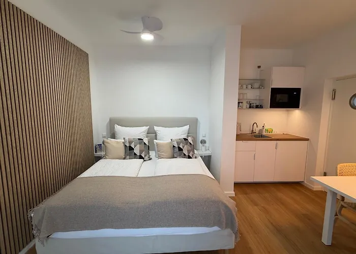 Boutique Am Schillerplatz فندق 3*