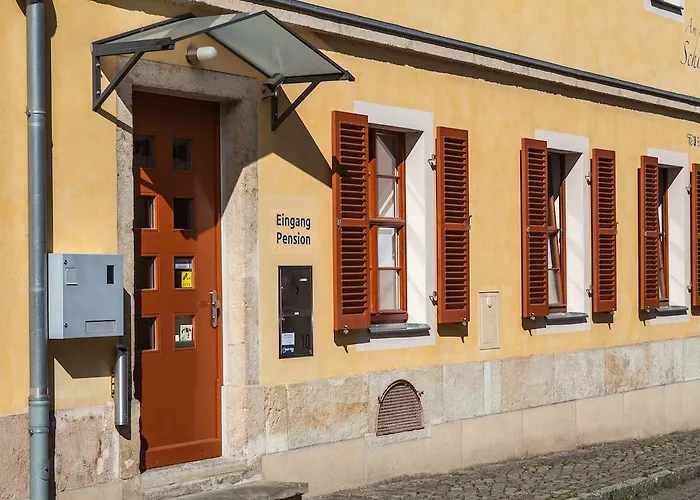 Boutique Am Schillerplatz فندق دريسدن