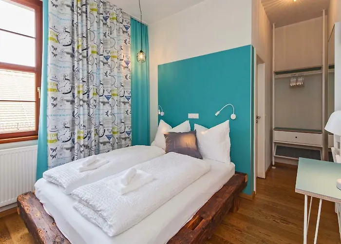 Boutique Am Schillerplatz 3*