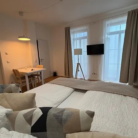 Boutique Am Schillerplatz 3*