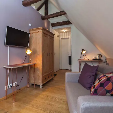 Boutique Am Schillerplatz 3*